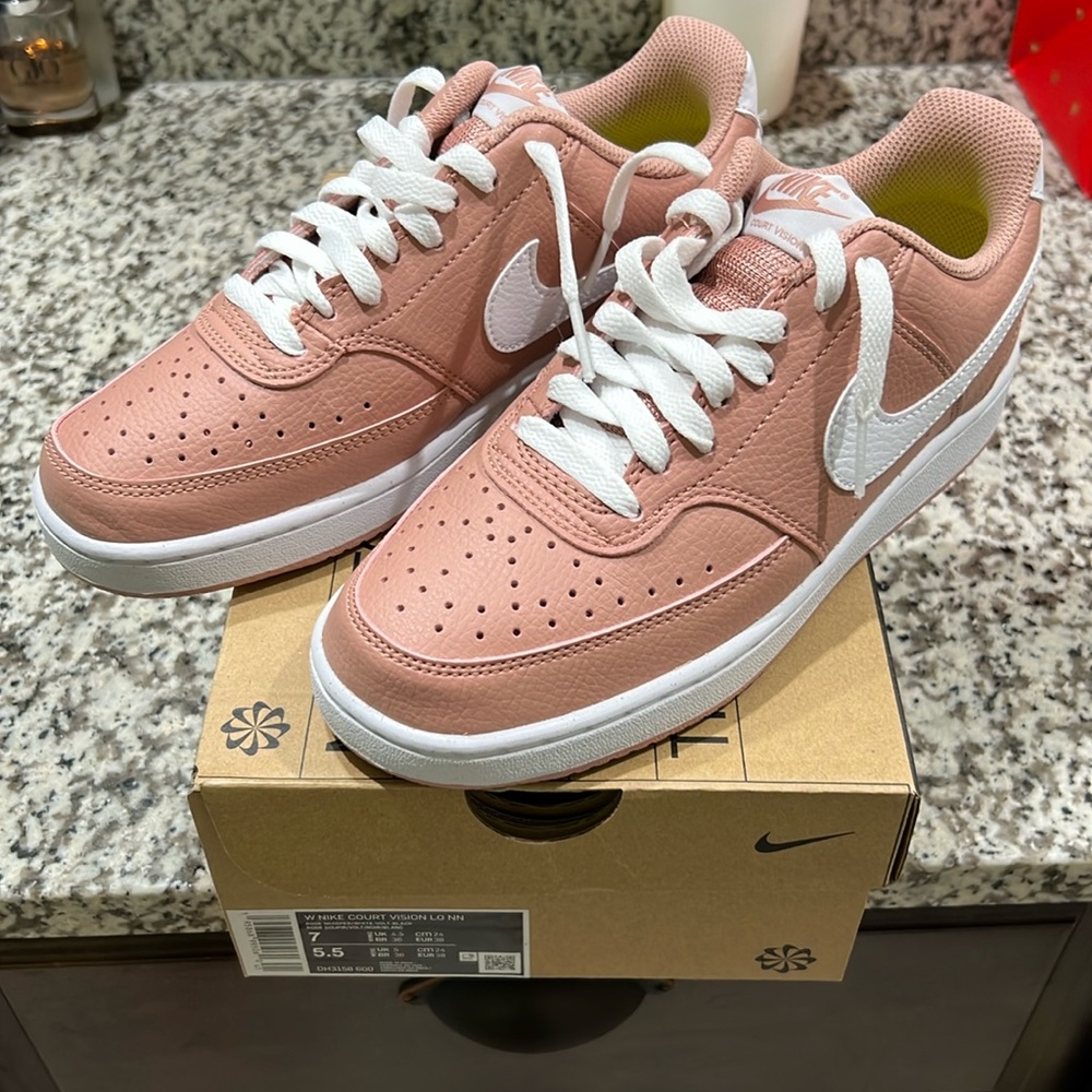 Like New Nike Court Vision